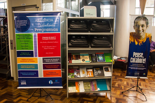 Notebooks também podem ser emprestados pelo SiBi, por meio de parceria com o programa de assistência estudantil da Universidade. FOTO: Ana Assunção