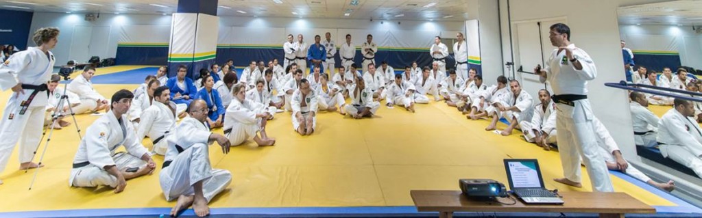 Segunda turma voltou-se à preparação de treinadores de judô, lutas e taekwondo. FOTO: IOB/COB