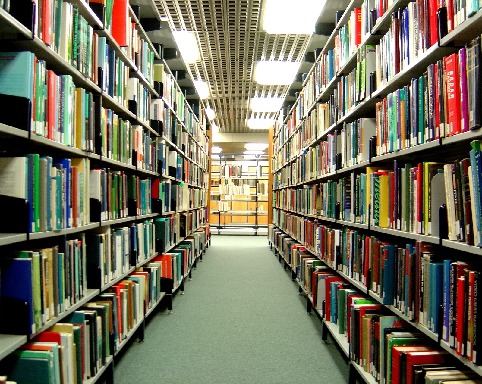 my-university-library-3-1442034-1599x1274