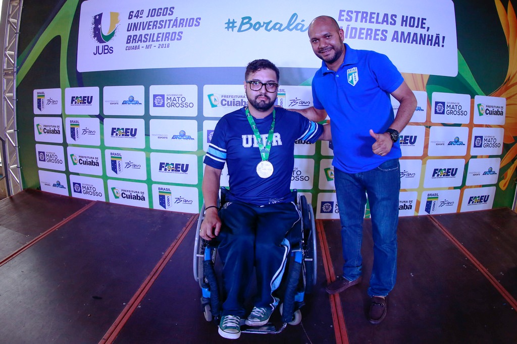 No Tênis de Mesa Paralímpico, Leandro Almeida foi o primeiro colocado na Classe 5. Imagem: UFPR. 