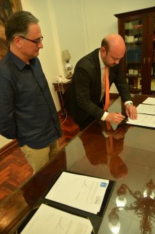 UFPR assina convênio com a Universidade de Columbia - foto:Leonardo Bettinelli
