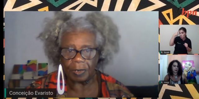 A escritora Conceição Evaristo e a professora Megg Rayara, do Setor de Educação da UFPR (à direita, abaixo). Reprodiução/YouTube