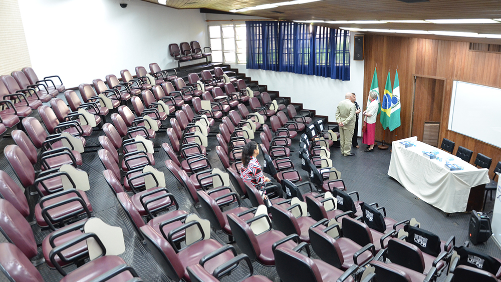 Anfiteatro Prof. Mario Portugal Pederneiras